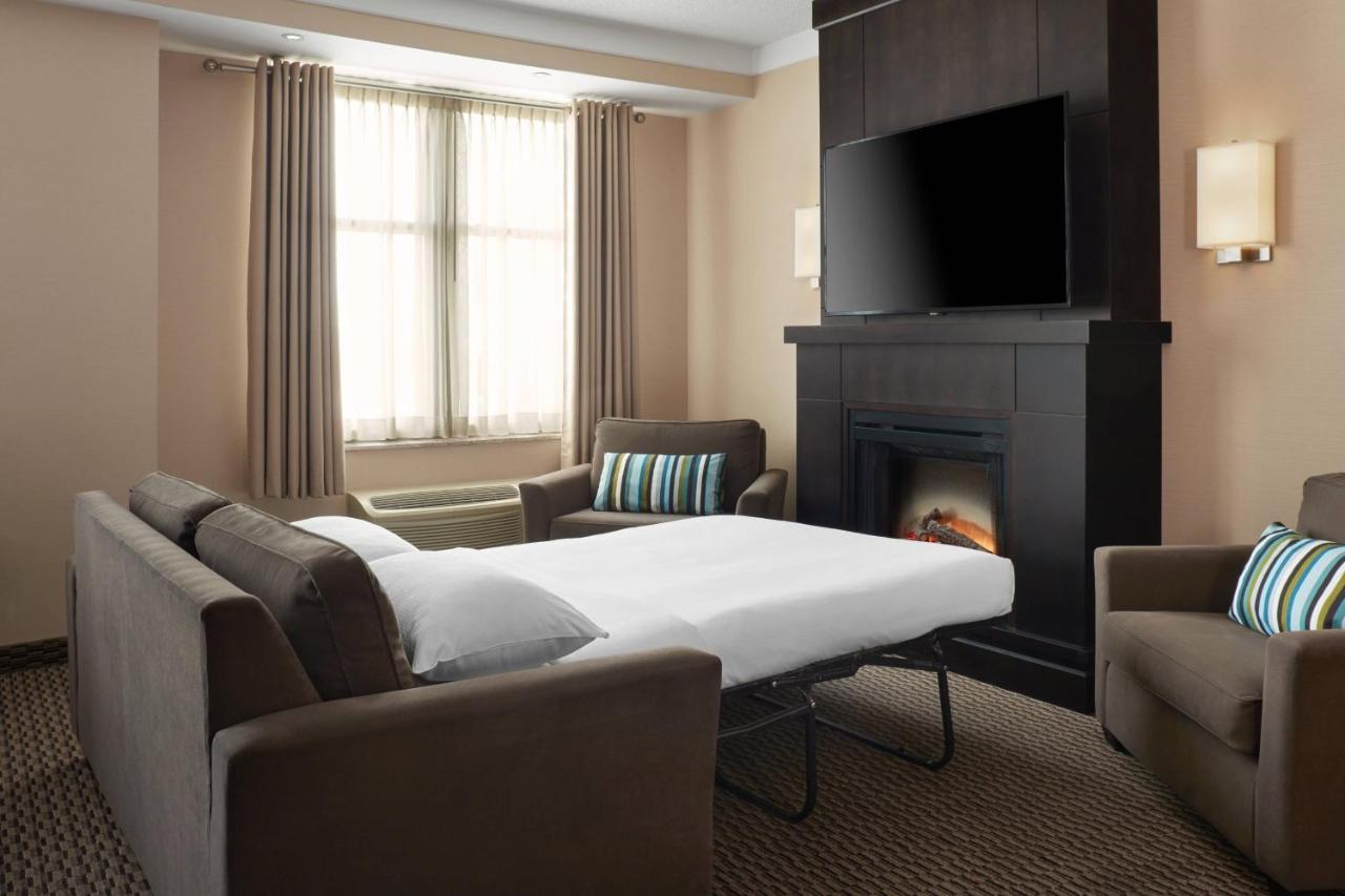 Delta Hotels By Marriott Guelph Conference Centre Kültér fotó