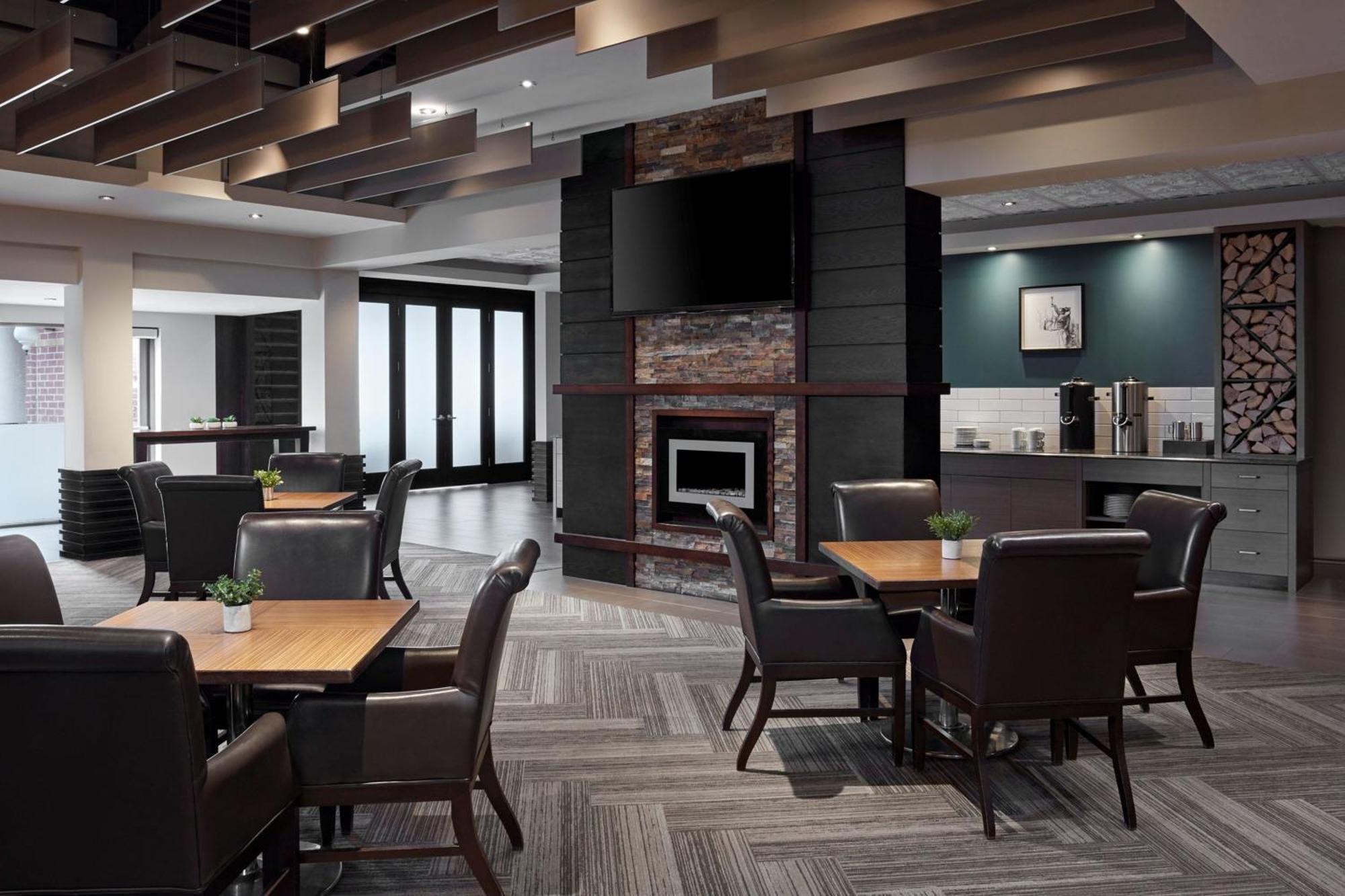 Delta Hotels By Marriott Guelph Conference Centre Kültér fotó
